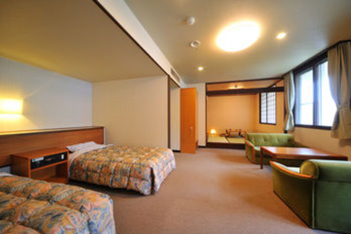 Room 23 of 57