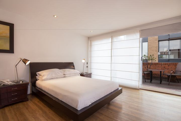 Room 16 of 33
