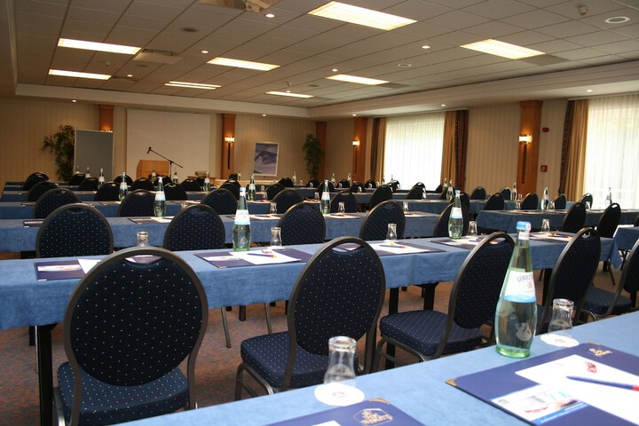 Meeting 43 of 61