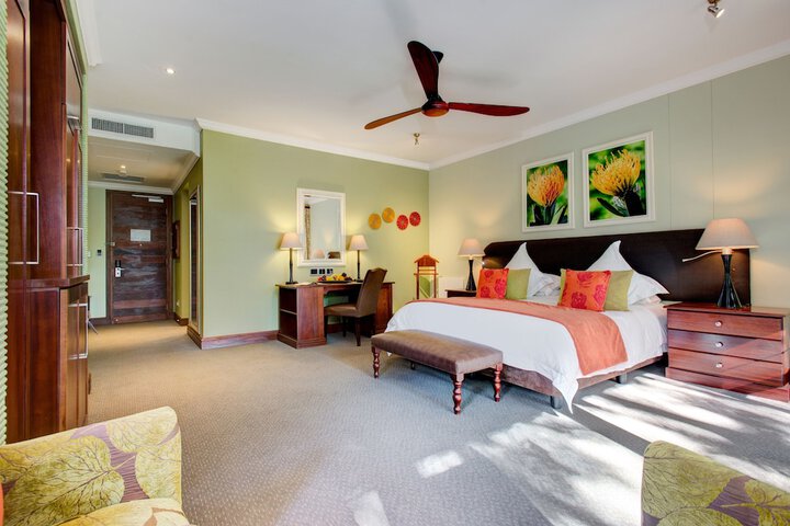 Room 5 of 40