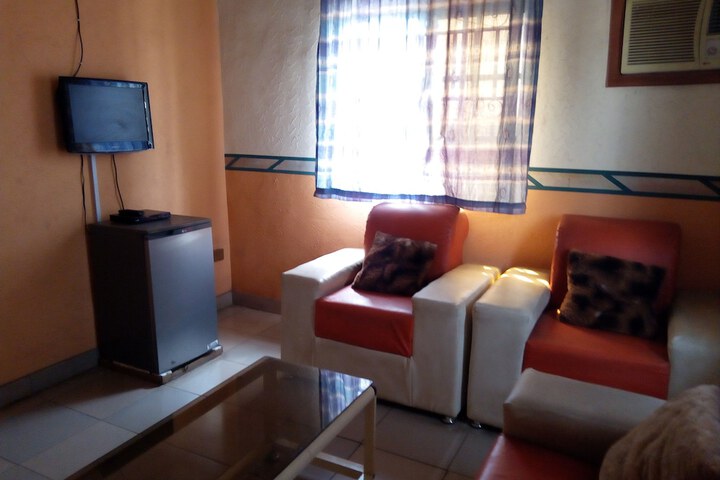 Room 12 of 17