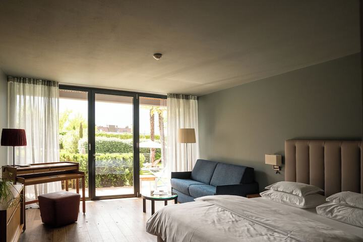 Room 14 of 81