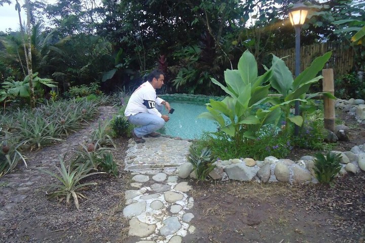 Pool 14 of 28