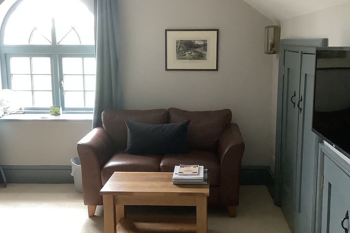 Room 28 of 48