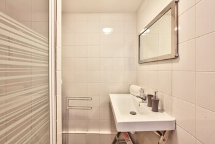 Room 2 of 14