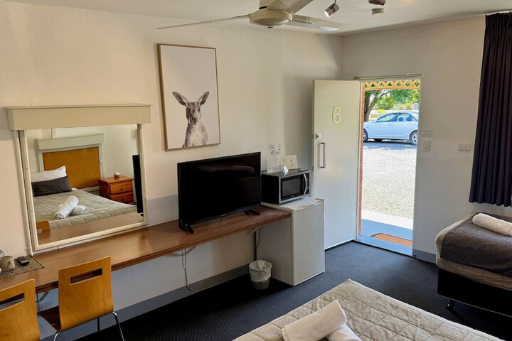 Room 18 of 44