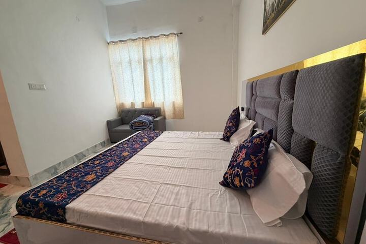 Room 58 of 69
