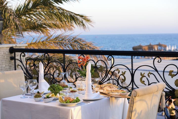 Dining 82 of 113