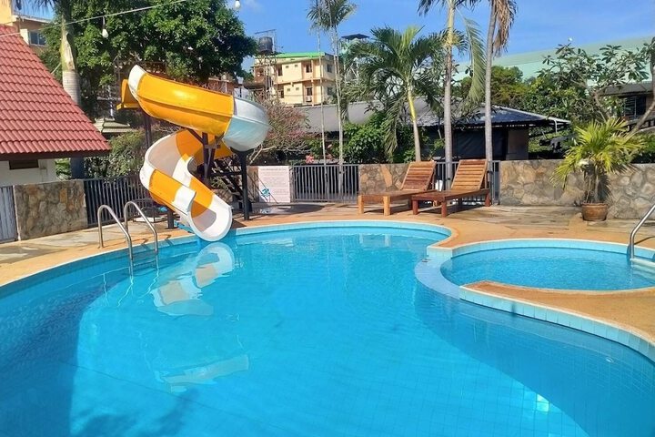 Pool 12 of 24