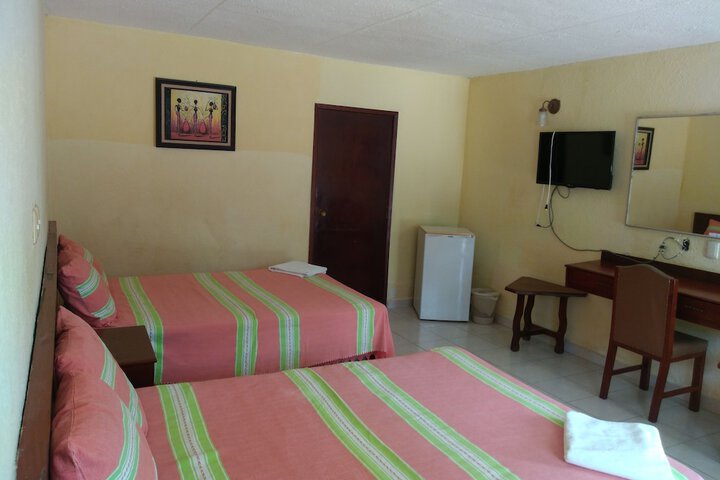 Room 8 of 14
