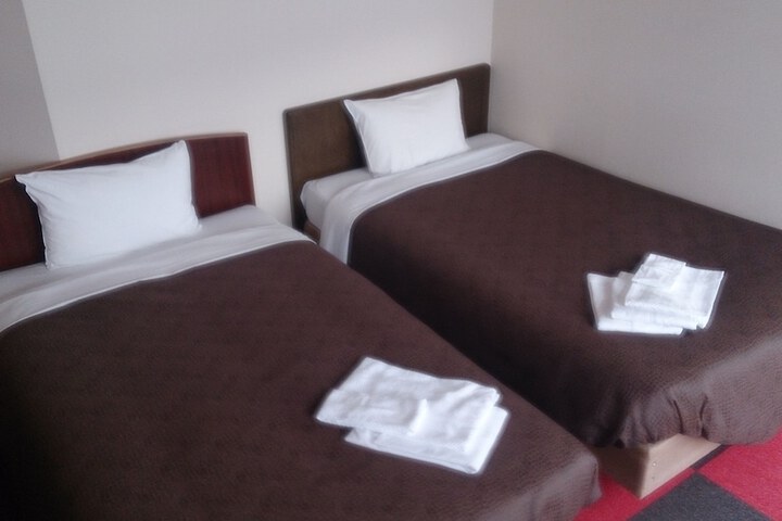Room 4 of 34