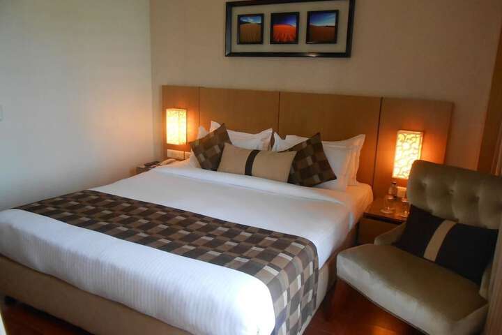 Room 7 of 31