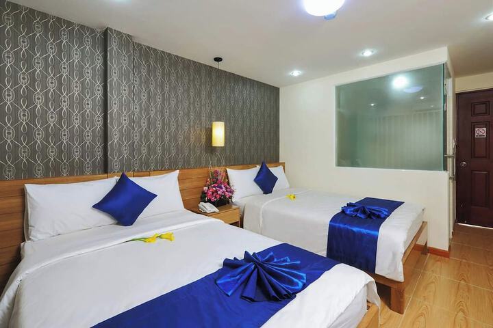 Room 20 of 36