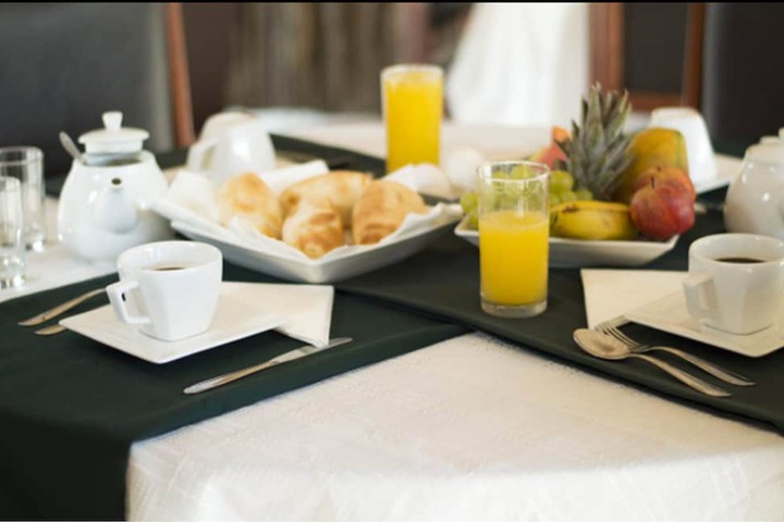 Breakfast/Coffee Service 64 of 79
