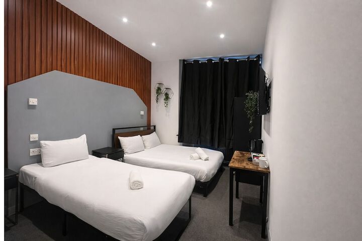 Room 44 of 85