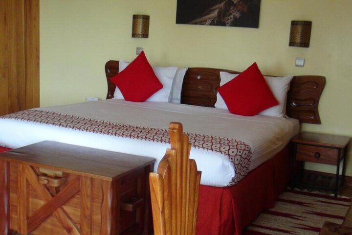 Room 9 of 26