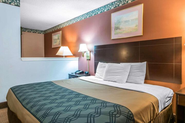 1 King Bed (7 of 13)