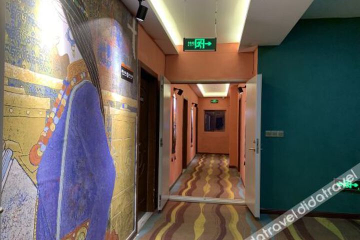 Hotel Interior 17 of 32