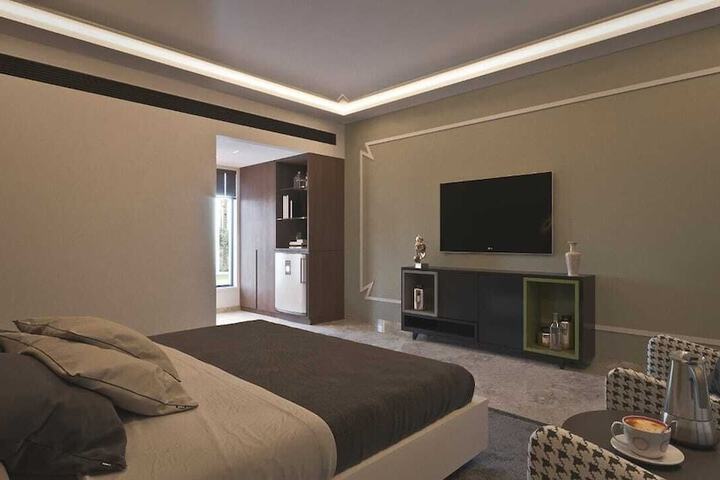 Room 2 of 7