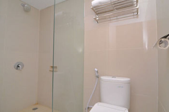 Room 2 of 30