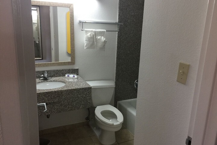 Room 28 of 42
