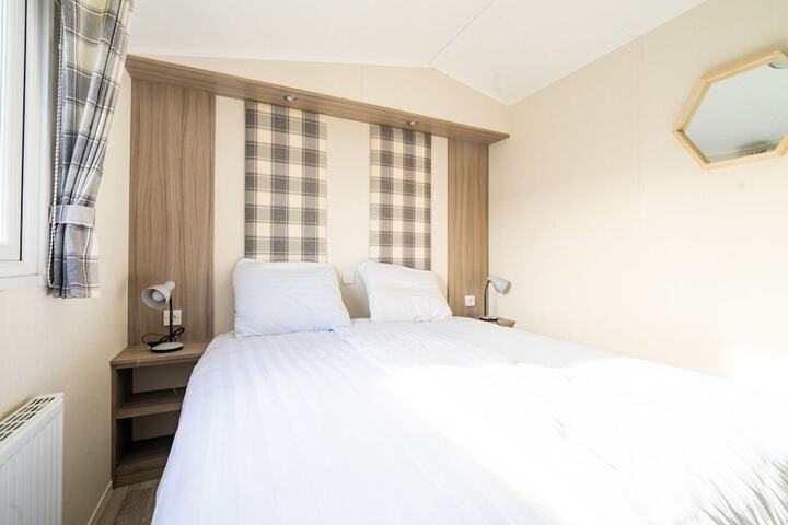 Room 5 of 39