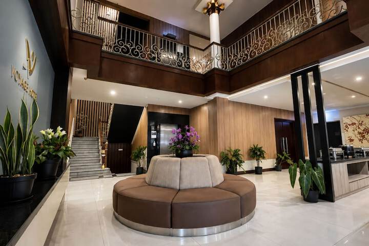 Hotel Lobby