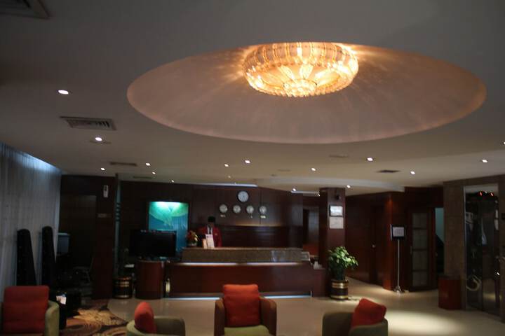 Guest Lobby