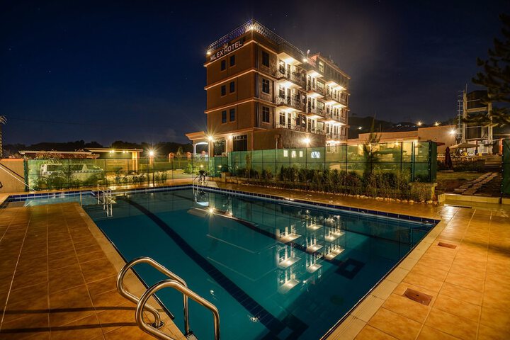 Pool 17 of 41