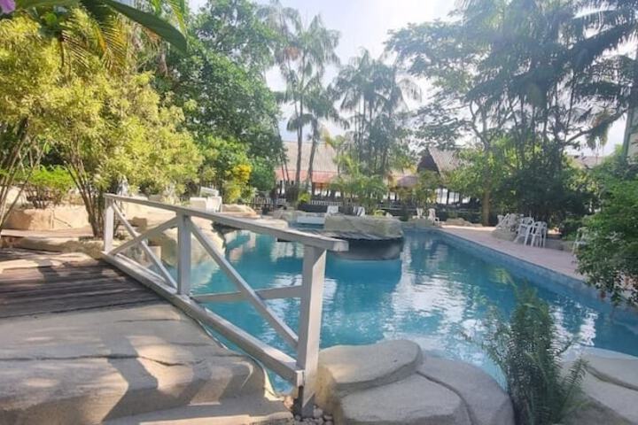 Pool Hotel
