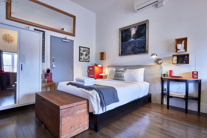 Room 4 of 21