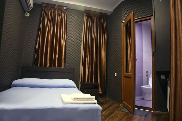 Room 3 of 23