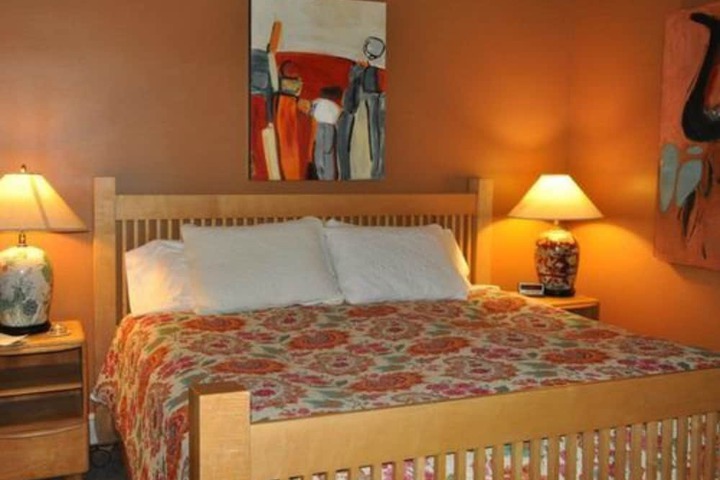 Room 3 of 43
