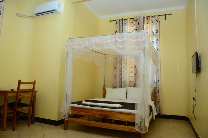 Room 15 of 17