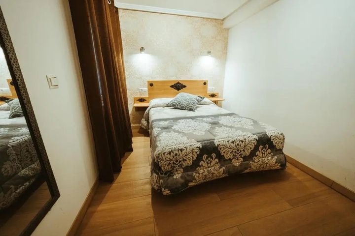 Room 3 of 11