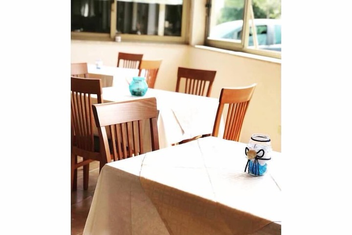 Dining 1 of 20