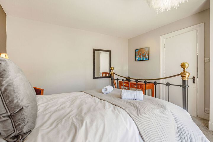 Room 2 of 54