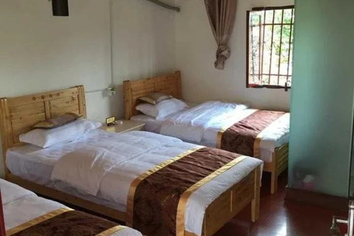 Room 5 of 11