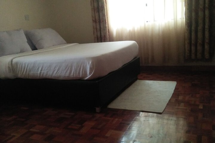 Room 13 of 23
