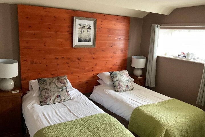 Room 14 of 19
