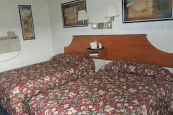 Room 4 of 11