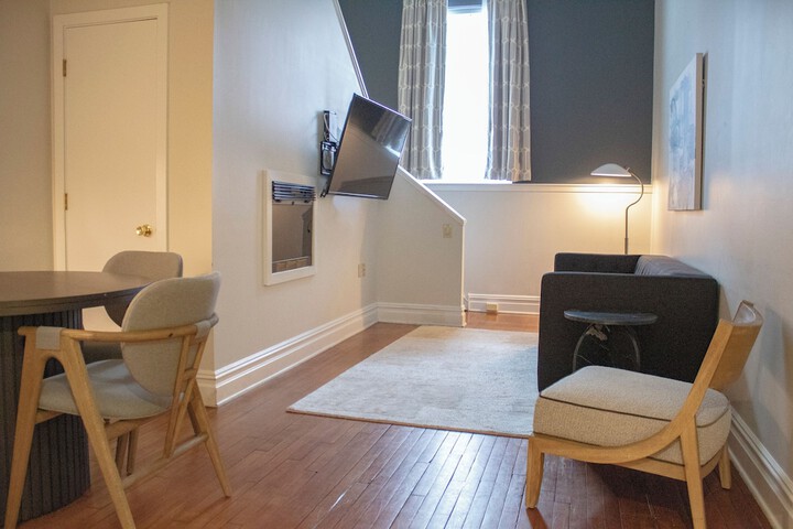 Room 30 of 54