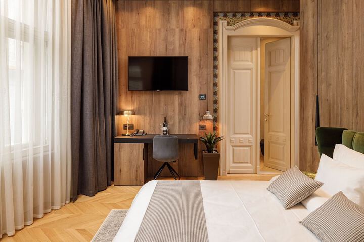 Room 39 of 50