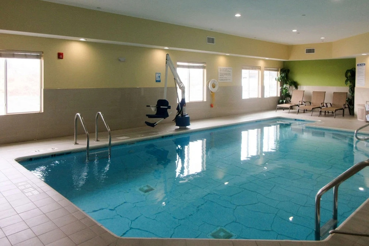 Pool 11 of 24