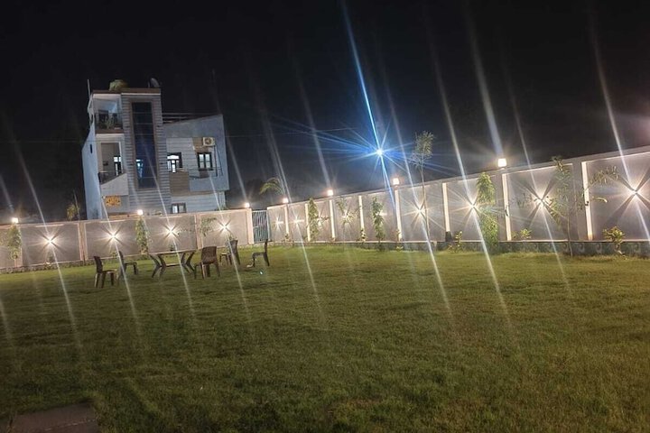 Hotel 5 of 7