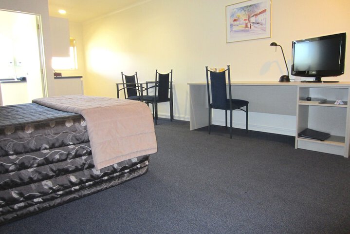 Room 5 of 57