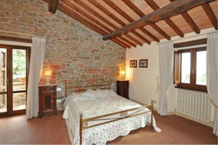 Room 4 of 20