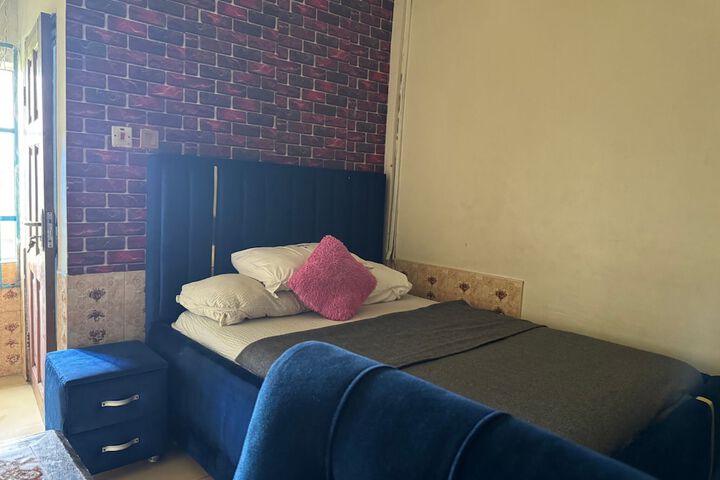 Room 29 of 53