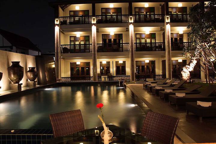 Pool 46 of 77