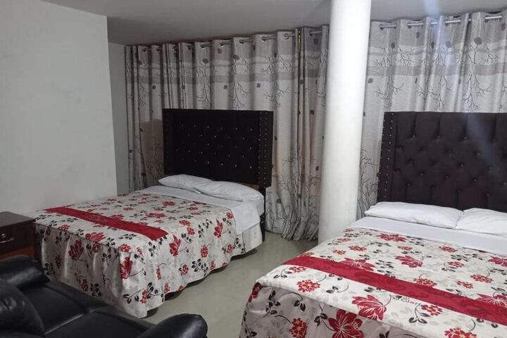 Room 12 of 16
